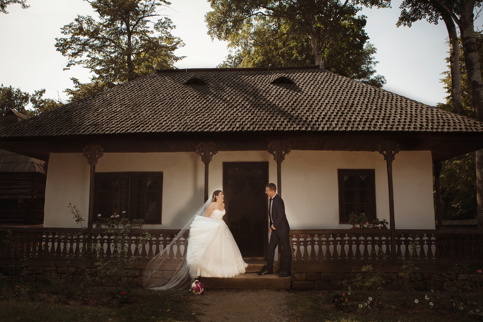 Sedinta foto muzeul satului010