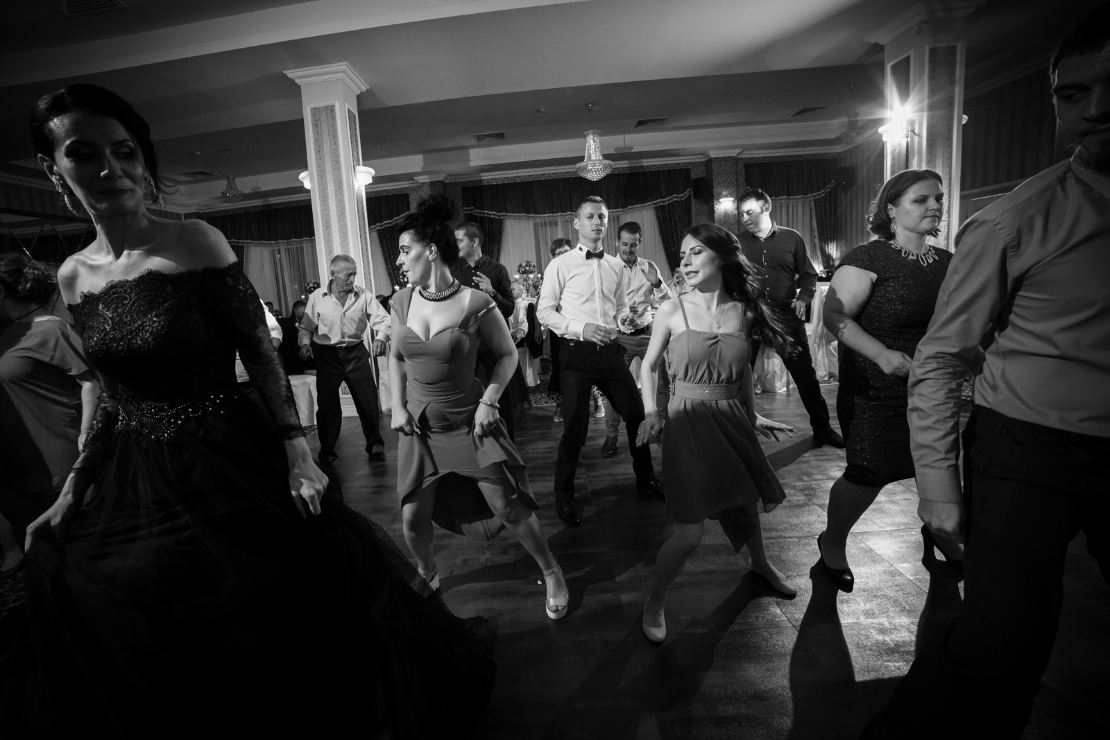 Sedinta foto muzeul satului049