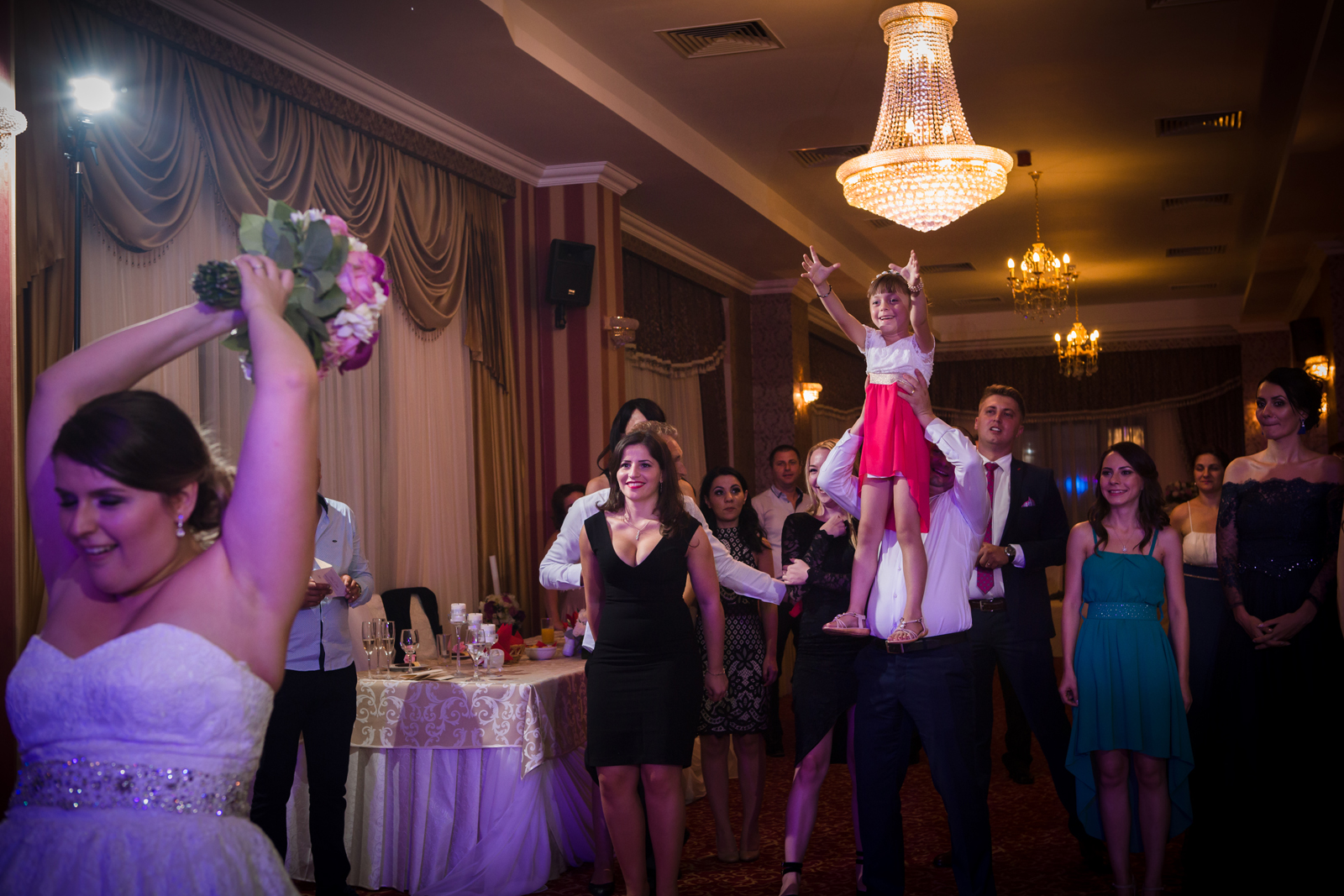 Sedinta foto muzeul satului053